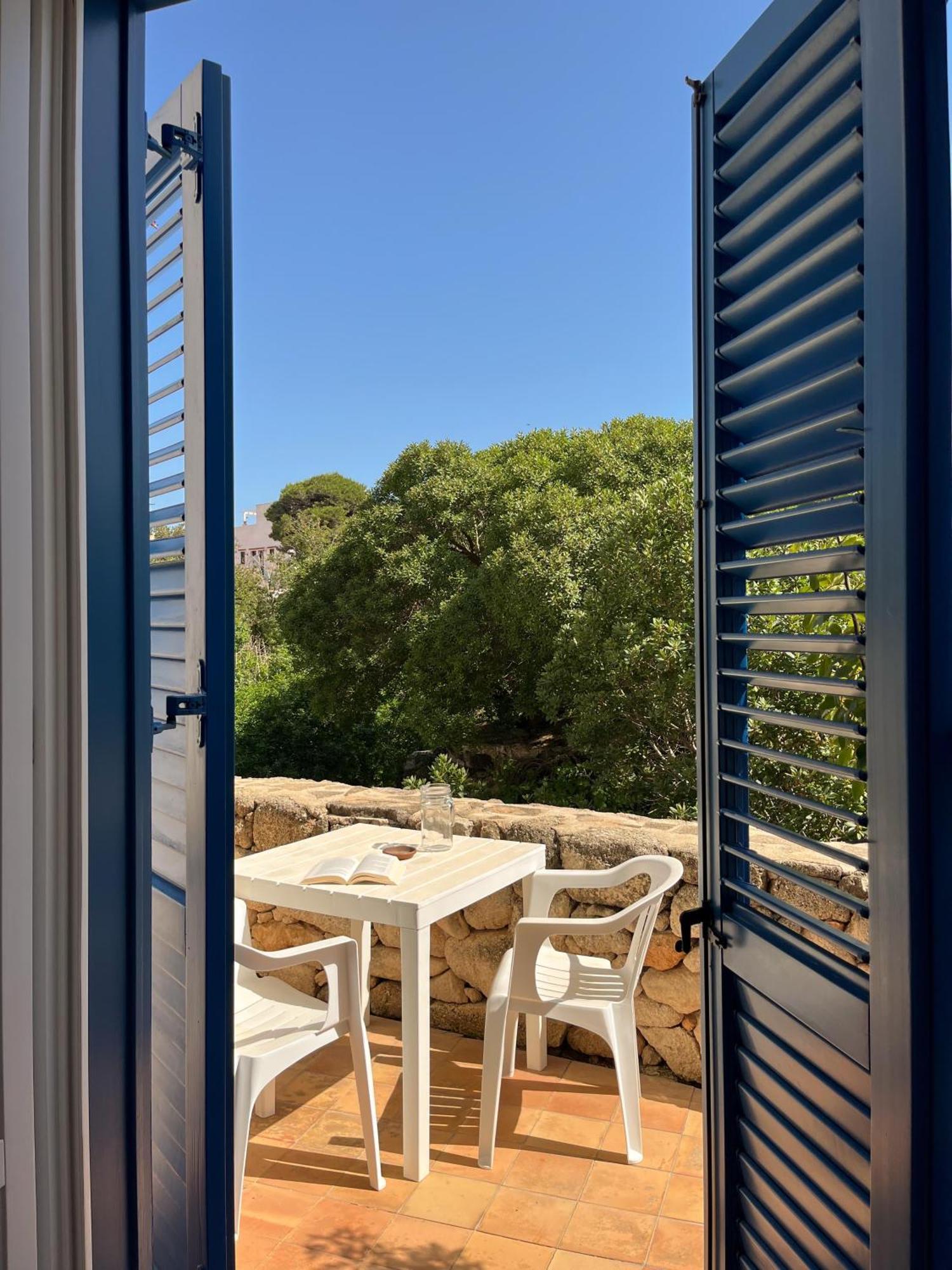 Orsola Apartments Favignana Rum bild